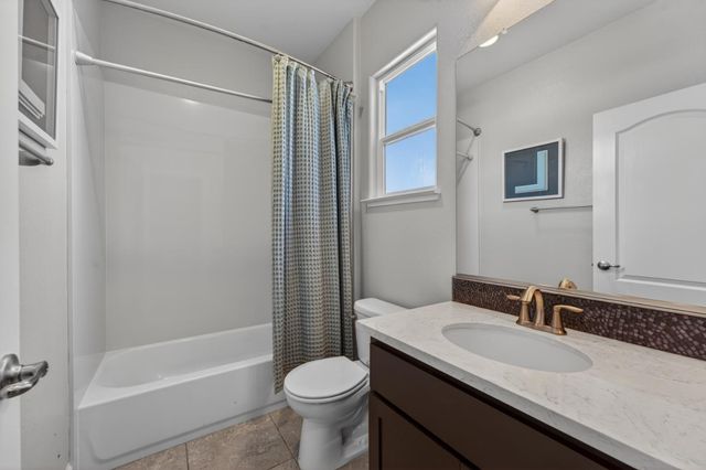 4340 Majestic Prince Way, Roseville, CA 95747