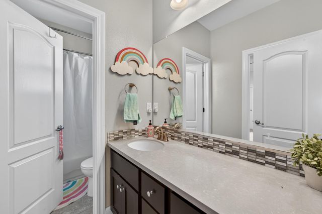 4340 Majestic Prince Way, Roseville, CA 95747