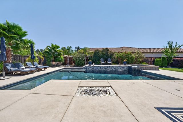 4340 Majestic Prince Way, Roseville, CA 95747
