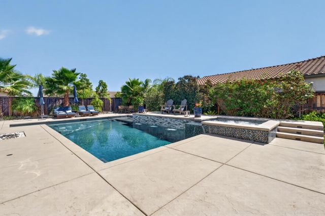 4340 Majestic Prince Way, Roseville, CA 95747