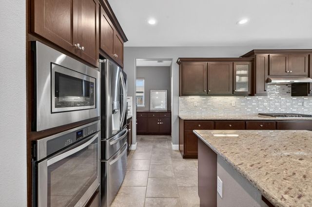 4340 Majestic Prince Way, Roseville, CA 95747