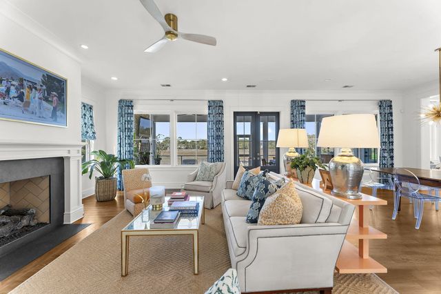 1064 N Shem Drive, Mount Pleasant, SC 29464