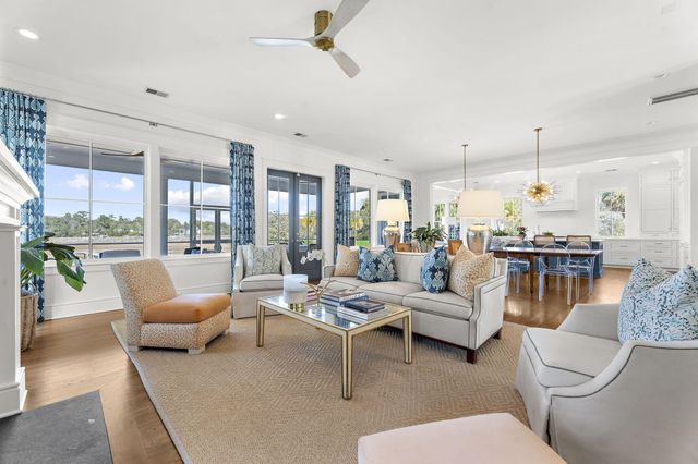 1064 N Shem Drive, Mount Pleasant, SC 29464