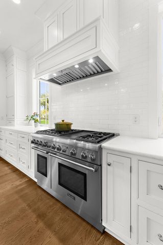 1064 N Shem Drive, Mount Pleasant, SC 29464