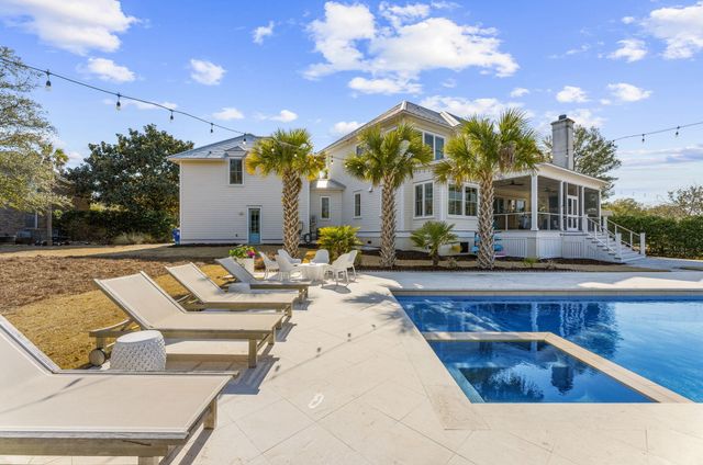 1064 N Shem Drive, Mount Pleasant, SC 29464