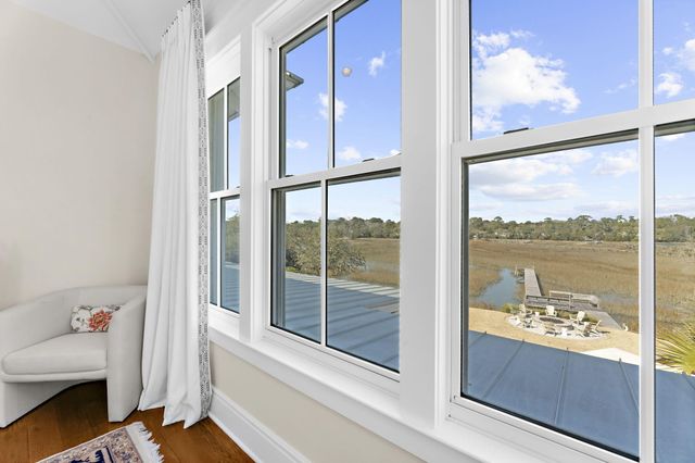 1064 N Shem Drive, Mount Pleasant, SC 29464