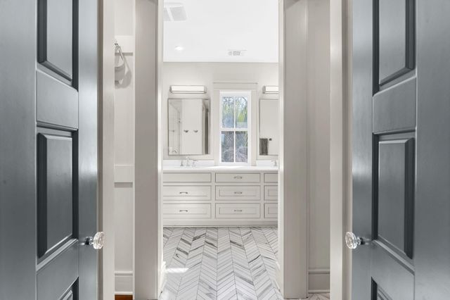 1064 N Shem Drive, Mount Pleasant, SC 29464