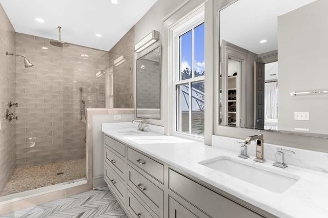 1064 N Shem Drive, Mount Pleasant, SC 29464