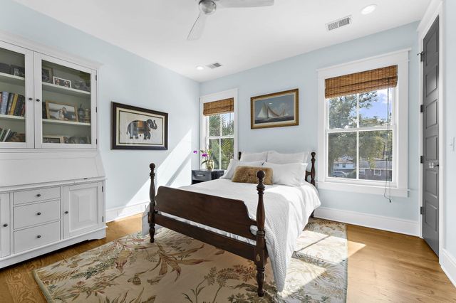 1064 N Shem Drive, Mount Pleasant, SC 29464