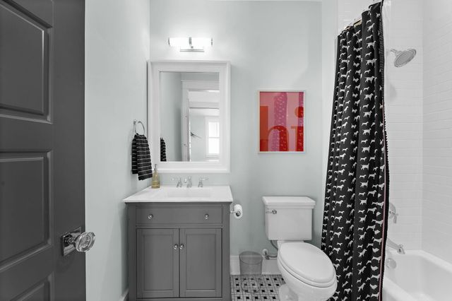 1064 N Shem Drive, Mount Pleasant, SC 29464