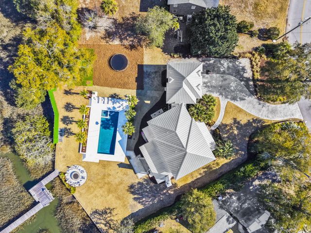 1064 N Shem Drive, Mount Pleasant, SC 29464