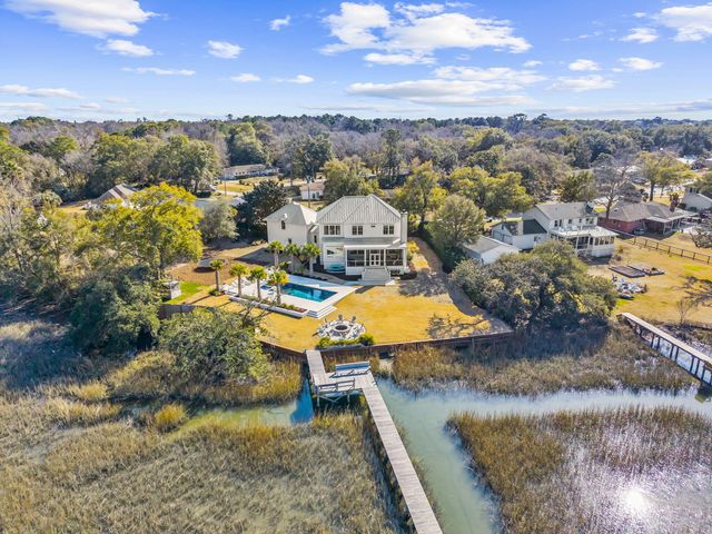 1064 N Shem Drive, Mount Pleasant, SC 29464