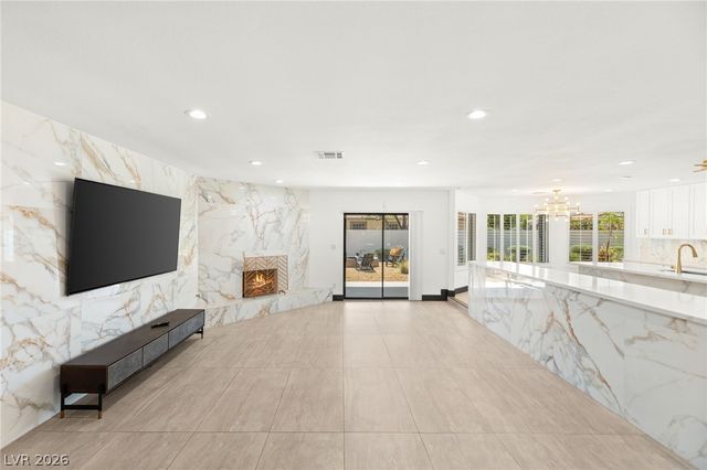 2840 Duneville Street, Las Vegas, NV 89146