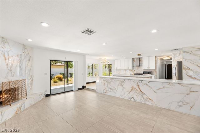 2840 Duneville Street, Las Vegas, NV 89146