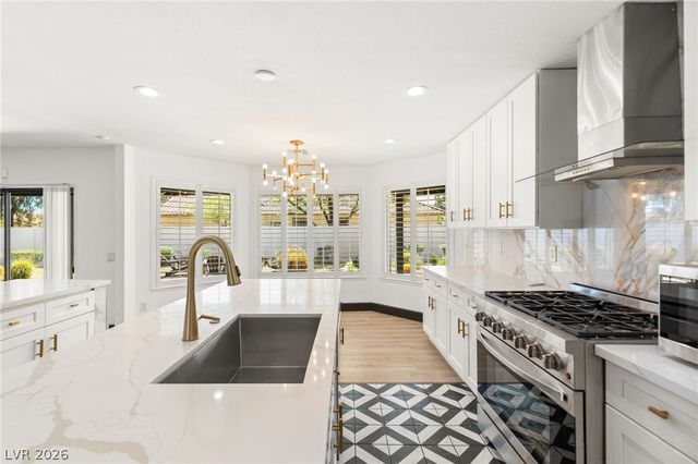 2840 Duneville Street, Las Vegas, NV 89146