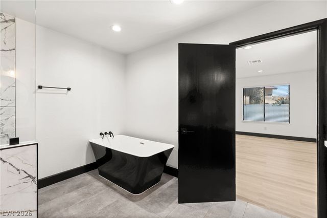 2840 Duneville Street, Las Vegas, NV 89146