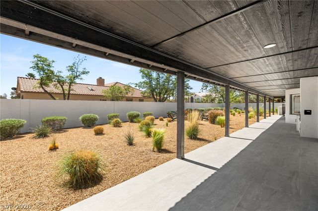 2840 Duneville Street, Las Vegas, NV 89146