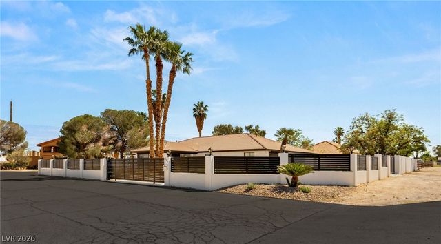 2840 Duneville Street, Las Vegas, NV 89146