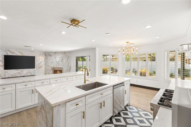 2840 Duneville Street, Las Vegas, NV 89146