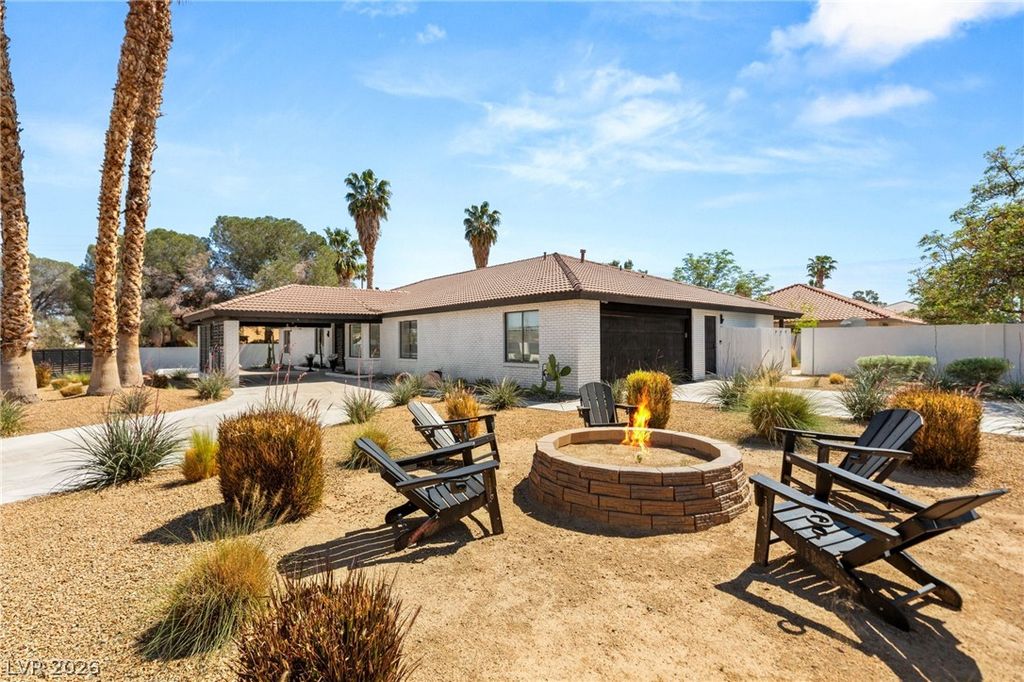 2840 Duneville Street, Las Vegas, NV 89146