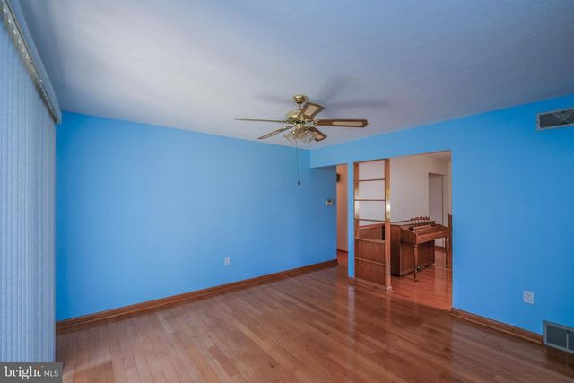 731 E STONEWALL DR, Front Royal, VA 22630
