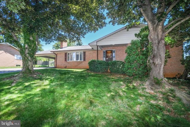 731 E STONEWALL DR, Front Royal, VA 22630