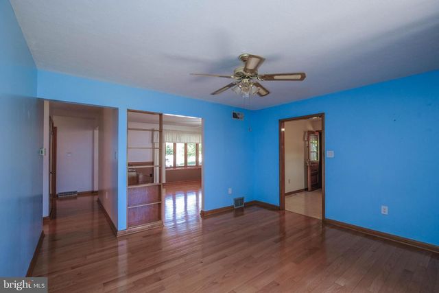 731 E STONEWALL DR, Front Royal, VA 22630