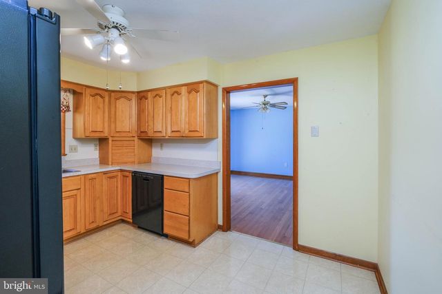 731 E STONEWALL DR, Front Royal, VA 22630