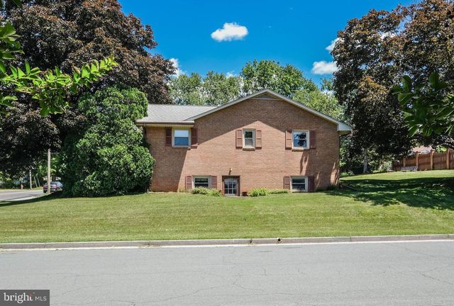731 E STONEWALL DR, Front Royal, VA 22630