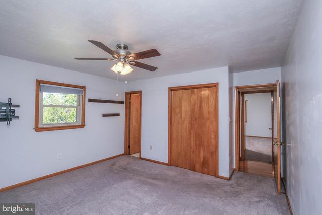 731 E STONEWALL DR, Front Royal, VA 22630