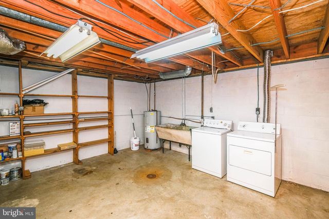 731 E STONEWALL DR, Front Royal, VA 22630