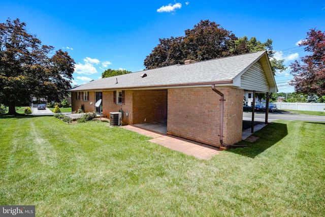 731 E STONEWALL DR, Front Royal, VA 22630