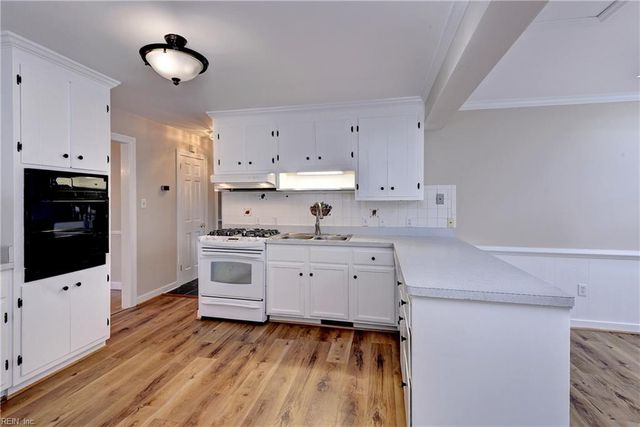 102 Holloway DR, Williamsburg, VA 23185