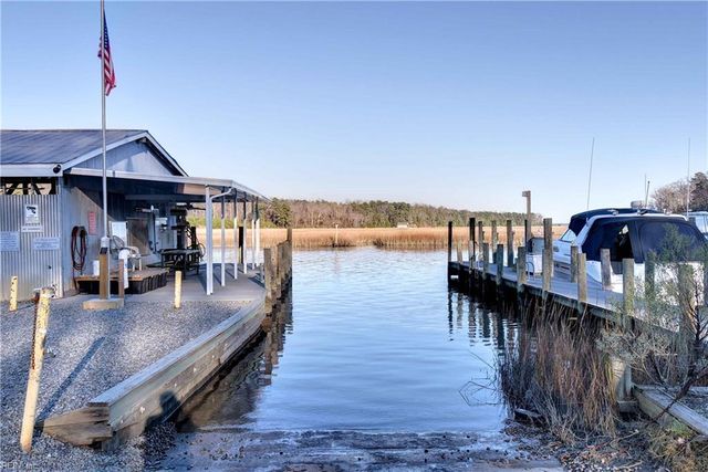 102 Holloway DR, Williamsburg, VA 23185