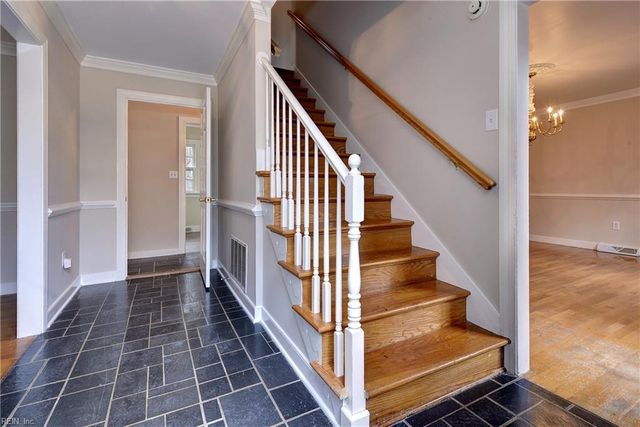 102 Holloway DR, Williamsburg, VA 23185