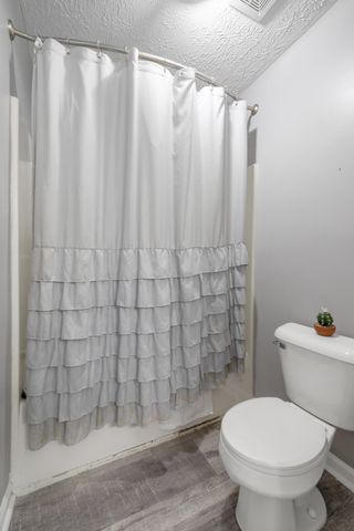 1300 Kennecott Way, Lexington, KY 40514