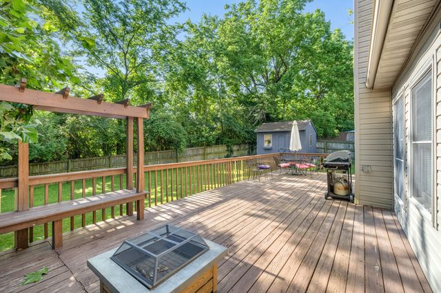 1300 Kennecott Way, Lexington, KY 40514