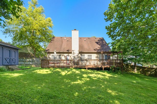 1300 Kennecott Way, Lexington, KY 40514