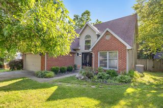 1300 Kennecott Way, Lexington, KY 40514