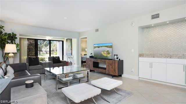 1545 Oyster Catcher PT A, Naples, FL 34105