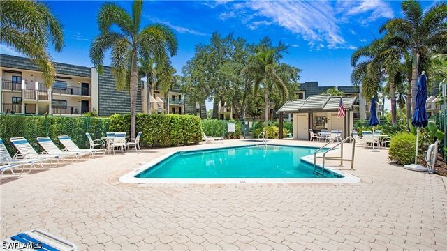 1545 Oyster Catcher PT A, Naples, FL 34105