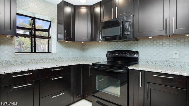 1545 Oyster Catcher PT A, Naples, FL 34105