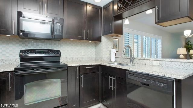 1545 Oyster Catcher PT A, Naples, FL 34105