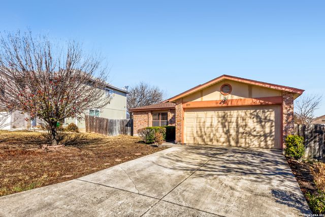 8041 Chestnut Barr, Converse, TX 78109