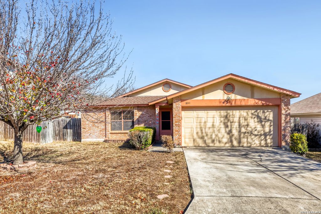 8041 Chestnut Barr, Converse, TX 78109