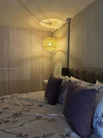 1811 Sabal Palm Dr 406, Davie, FL 33324