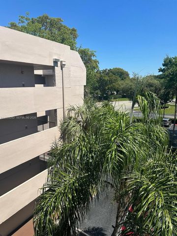 1811 Sabal Palm Dr 406, Davie, FL 33324