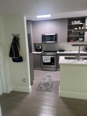 1811 Sabal Palm Dr 406, Davie, FL 33324