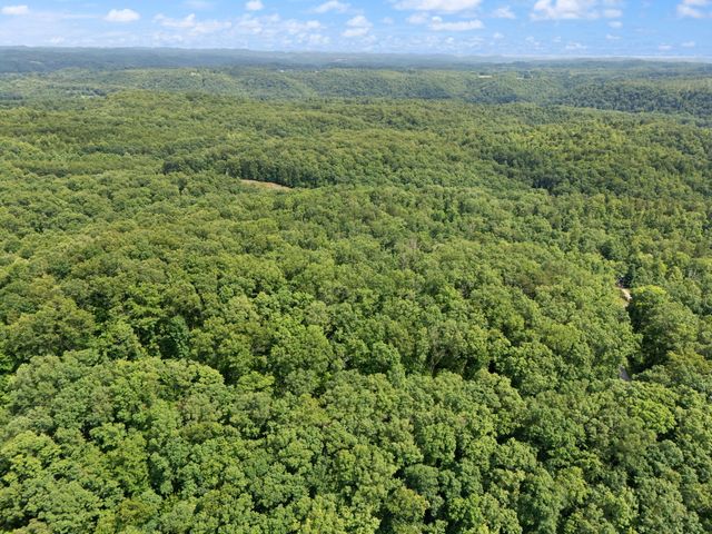 2401 Bell Point Road, Beattyville, KY 41311