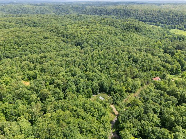 2401 Bell Point Road, Beattyville, KY 41311